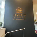 Sixtus Sinatur & Konference 호텔 미델파르트