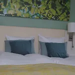 Sixtus Sinatur Hotel&konference 4*