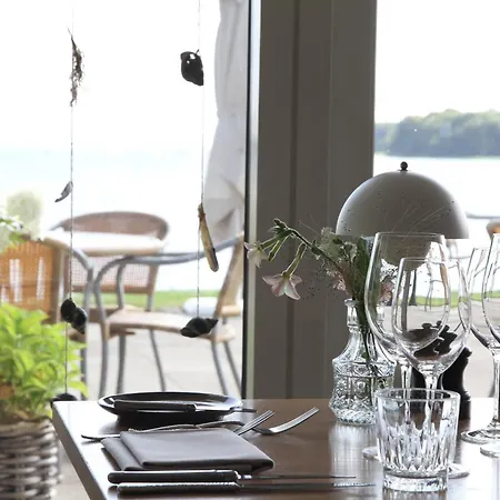 西克斯图斯希纳托会议酒店 酒店 米泽尔法特