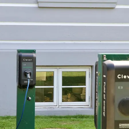 西克斯图斯希纳托会议酒店 4* 米泽尔法特