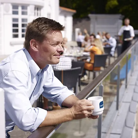 西克斯图斯希纳托会议酒店