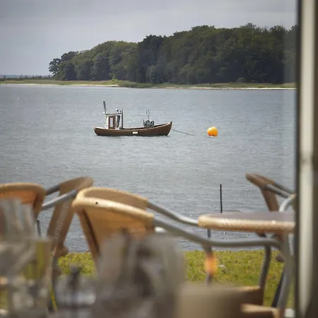 酒店 西克斯图斯希纳托会议酒店 4*