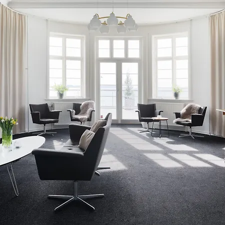 西克斯图斯希纳托会议酒店 4*