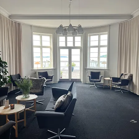 Hotel Sixtus Sinatur & Konference 4*