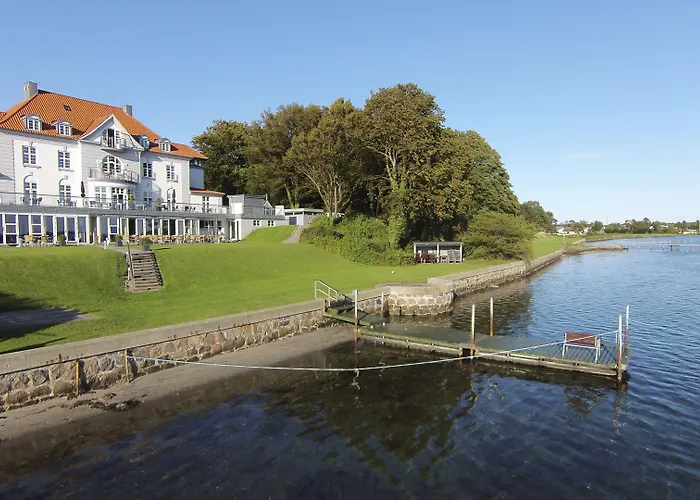 Hotel Sixtus Sinatur & Konference