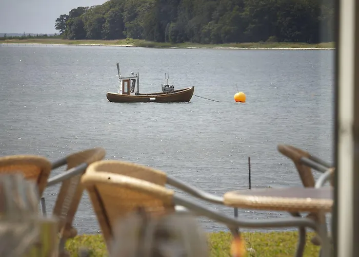 Hotel Sixtus Sinatur & Konference 4*