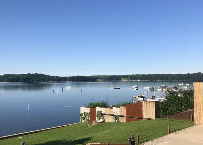 Sixtus Sinatur & Konference Hotel 4*